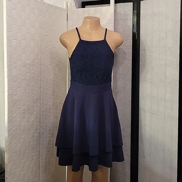 BRAND NEW DIANE LACE SLIT CUTOUT MINI DRESS - Picture 5 of 14